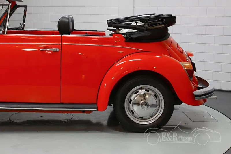 Volkswagen Beetle Cabriolet 10