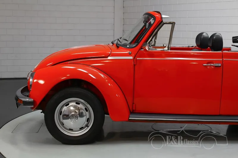 Volkswagen Beetle Cabriolet 8