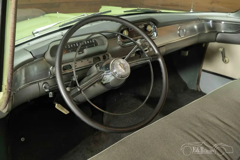 Hornet V8 Hollywood Hardtop 3