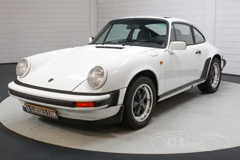 Porsche 911 SC Coupe 7