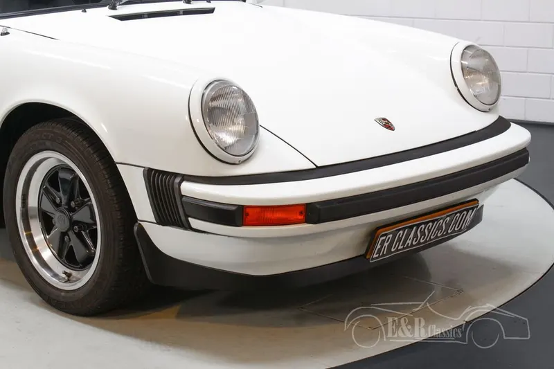 Porsche 911 SC Coupe 4