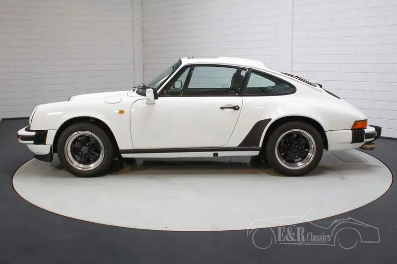 Porsche 911 SC Coupe 8