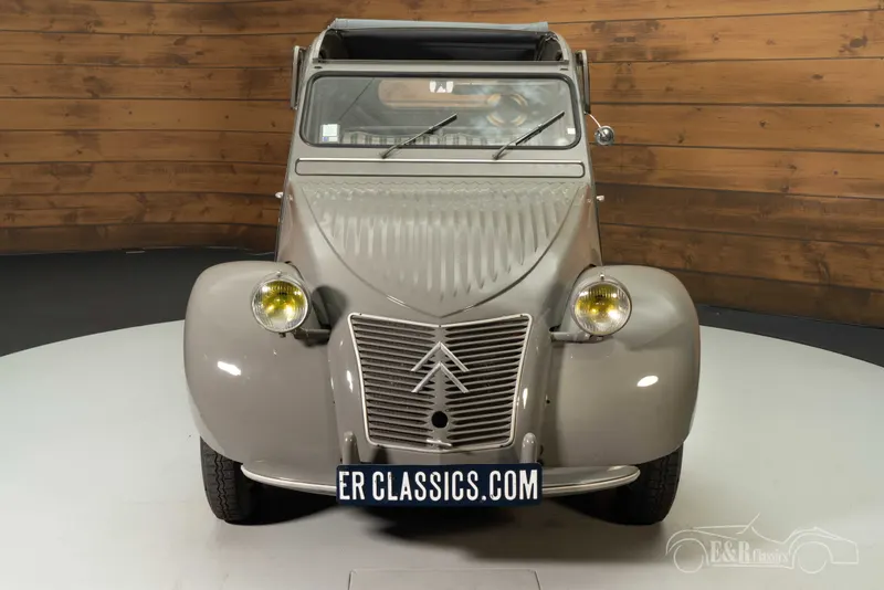 2CV 7