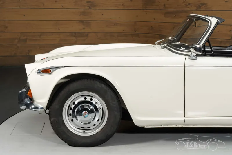 Triumph TR4A IRS 10