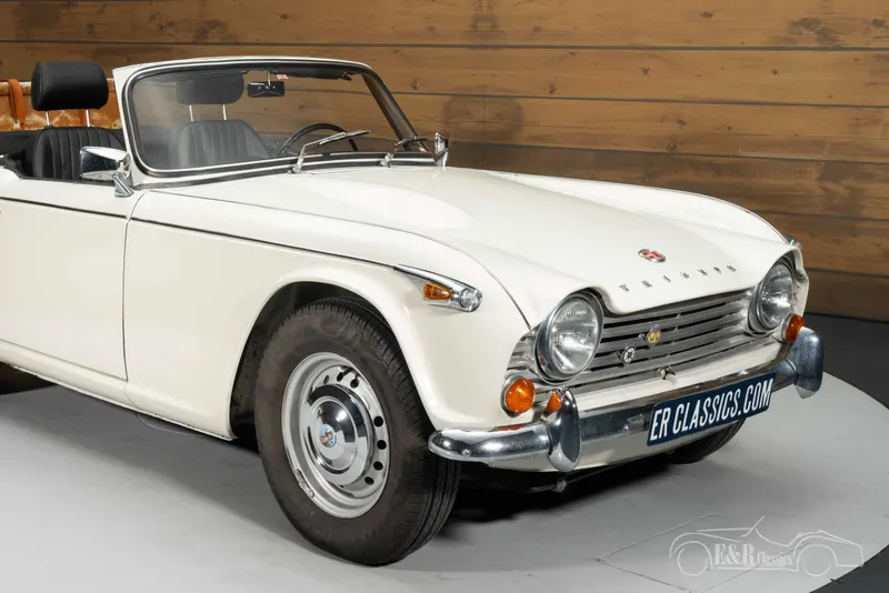 Triumph TR4A IRS 6