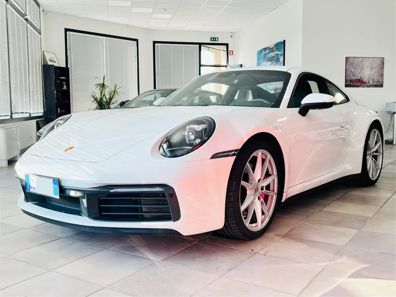 Porsche 911 Carrera S 2