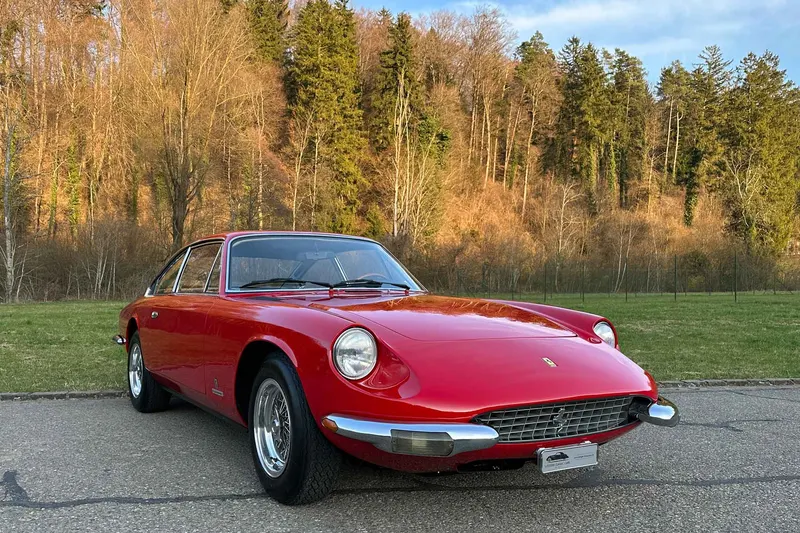Ferrari 365 GT 2+2 6