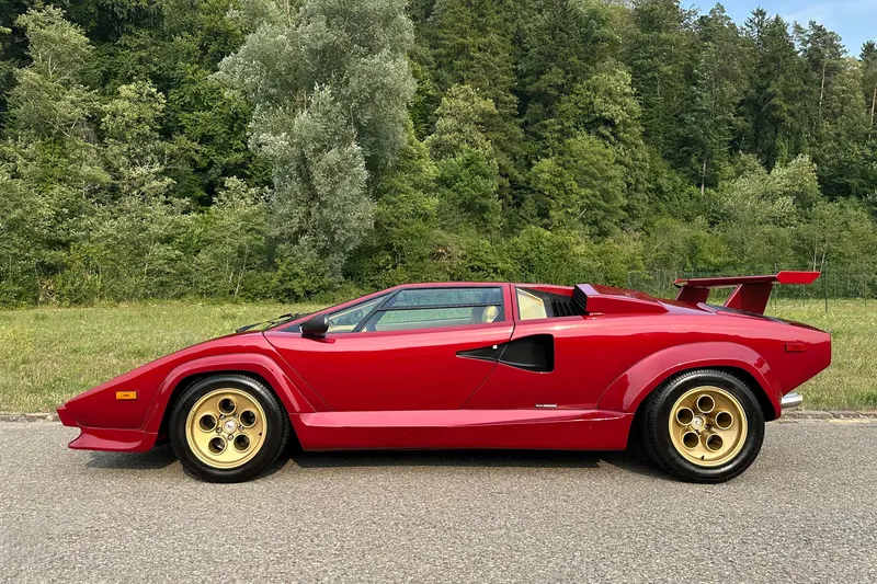 Lamborghini Countach LP 5000 QV 2