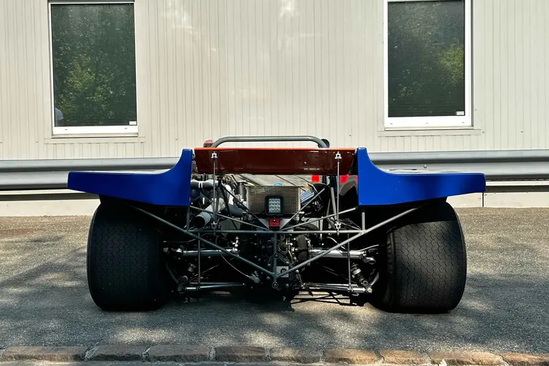C2 8