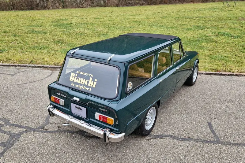 Alfa Romeo Giulia Super 1600 Giardinetta 12