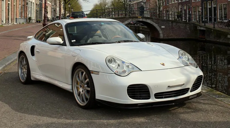 Porsche 911 / 996 Carrera Turbo 1