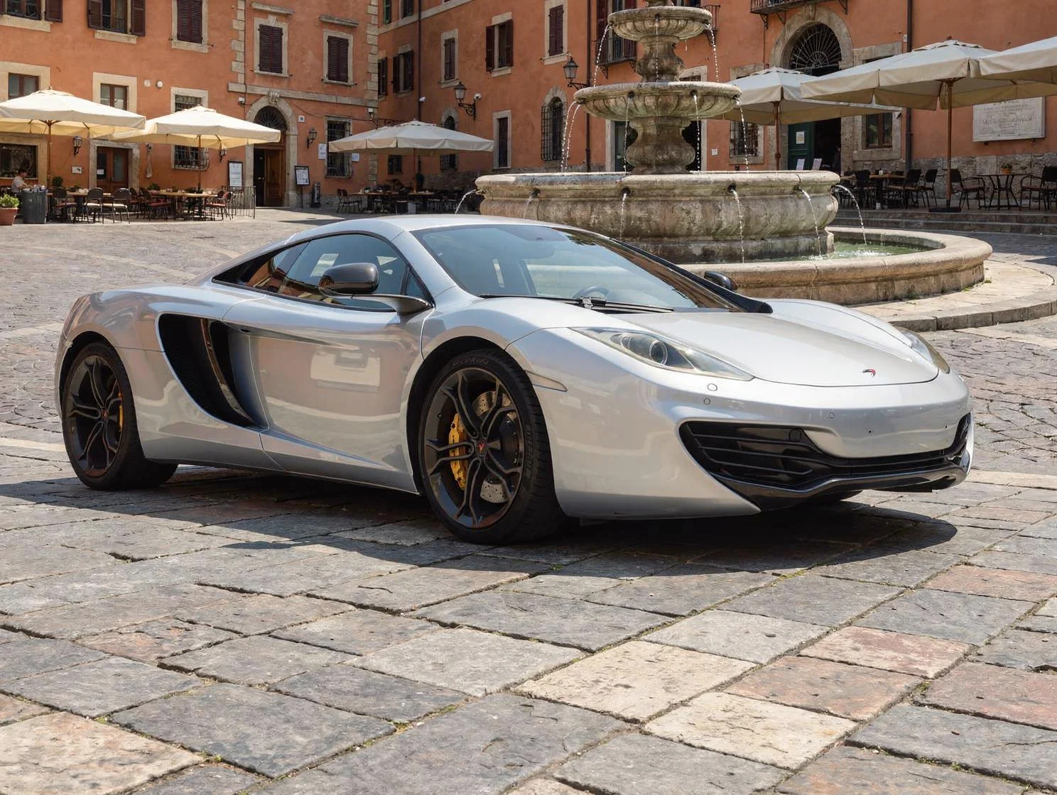 McLaren MP4-12C