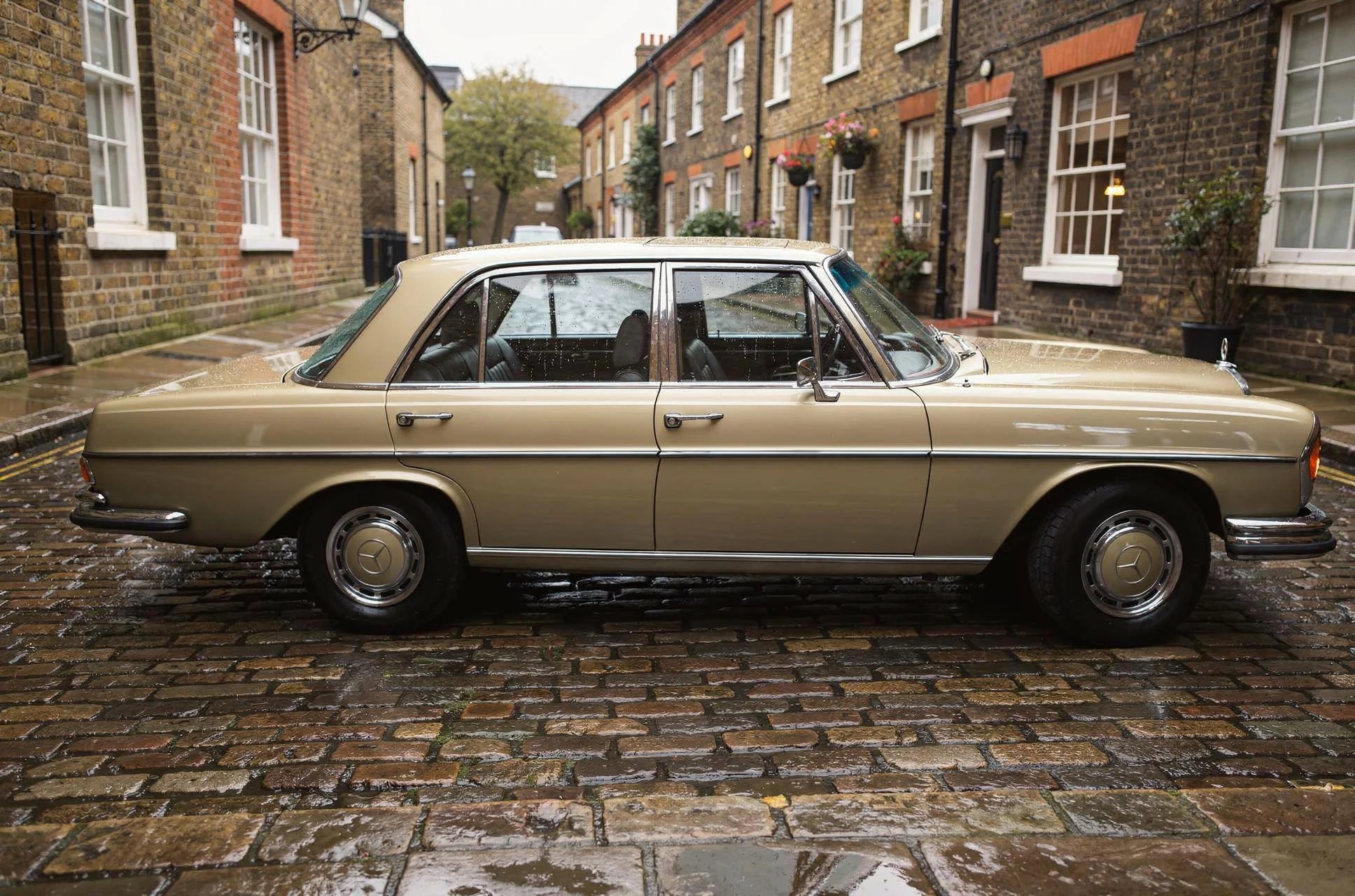 Mercedes-Benz 300 SEL 6.3