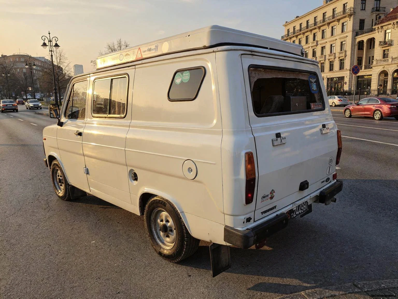 Ford Transit 2.4 D Camper Almo Fulltime