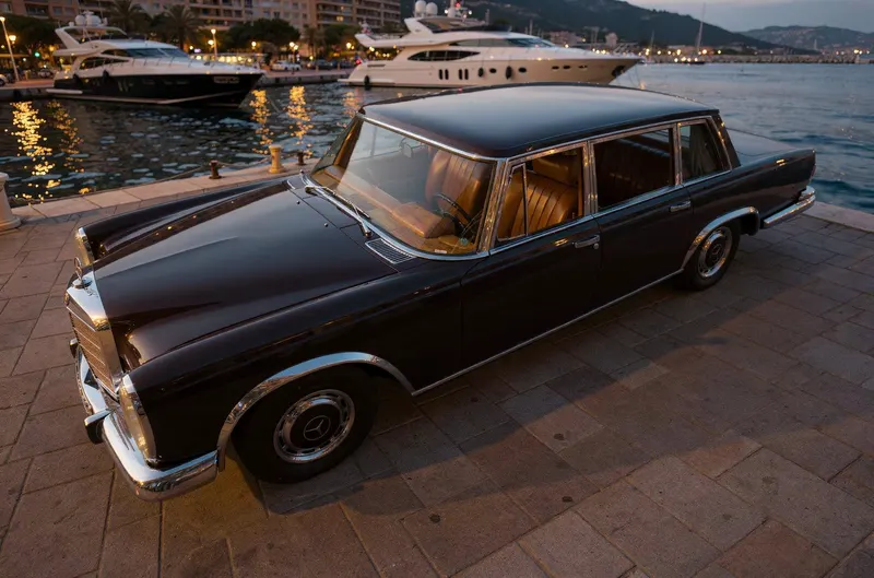 Mercedes-Benz 600 1