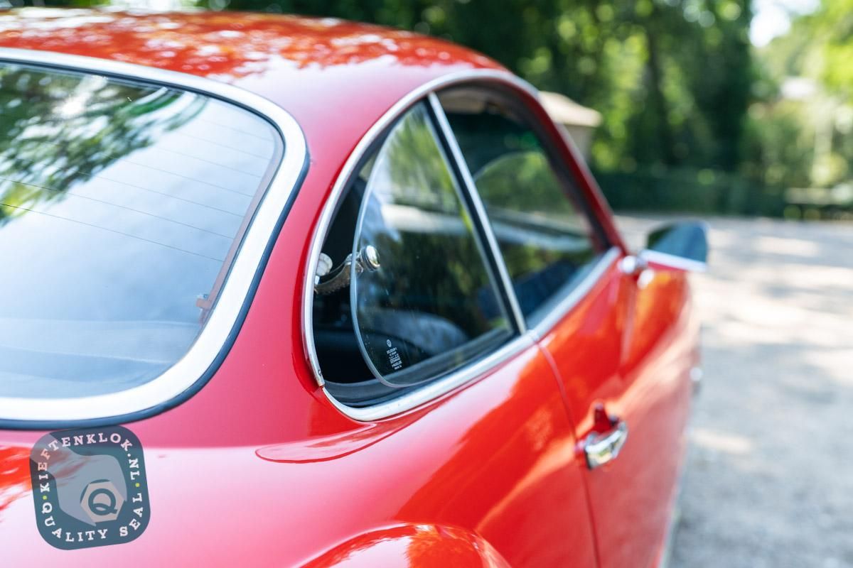 Volkswagen Karmann Ghia Coupé 8