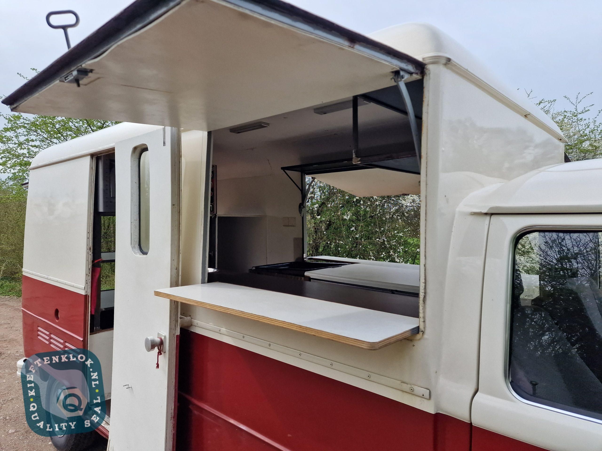 Volkswagen T2 Bus Foodtruck 7