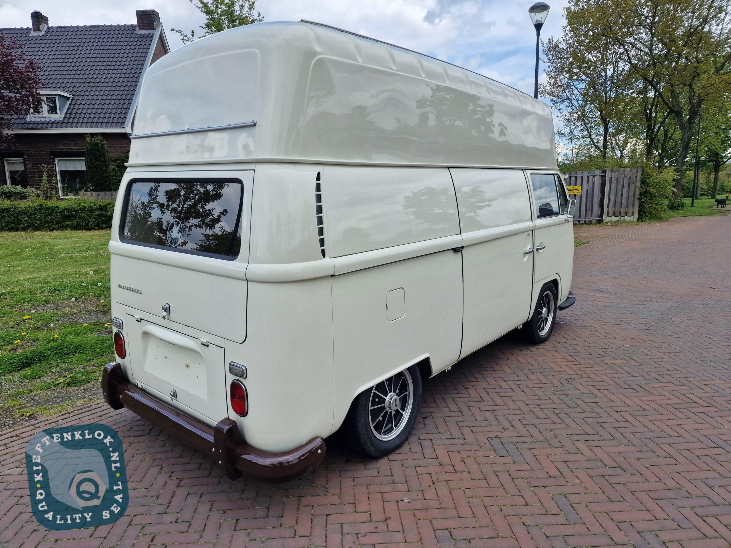 Volkswagen T2 Bus 5