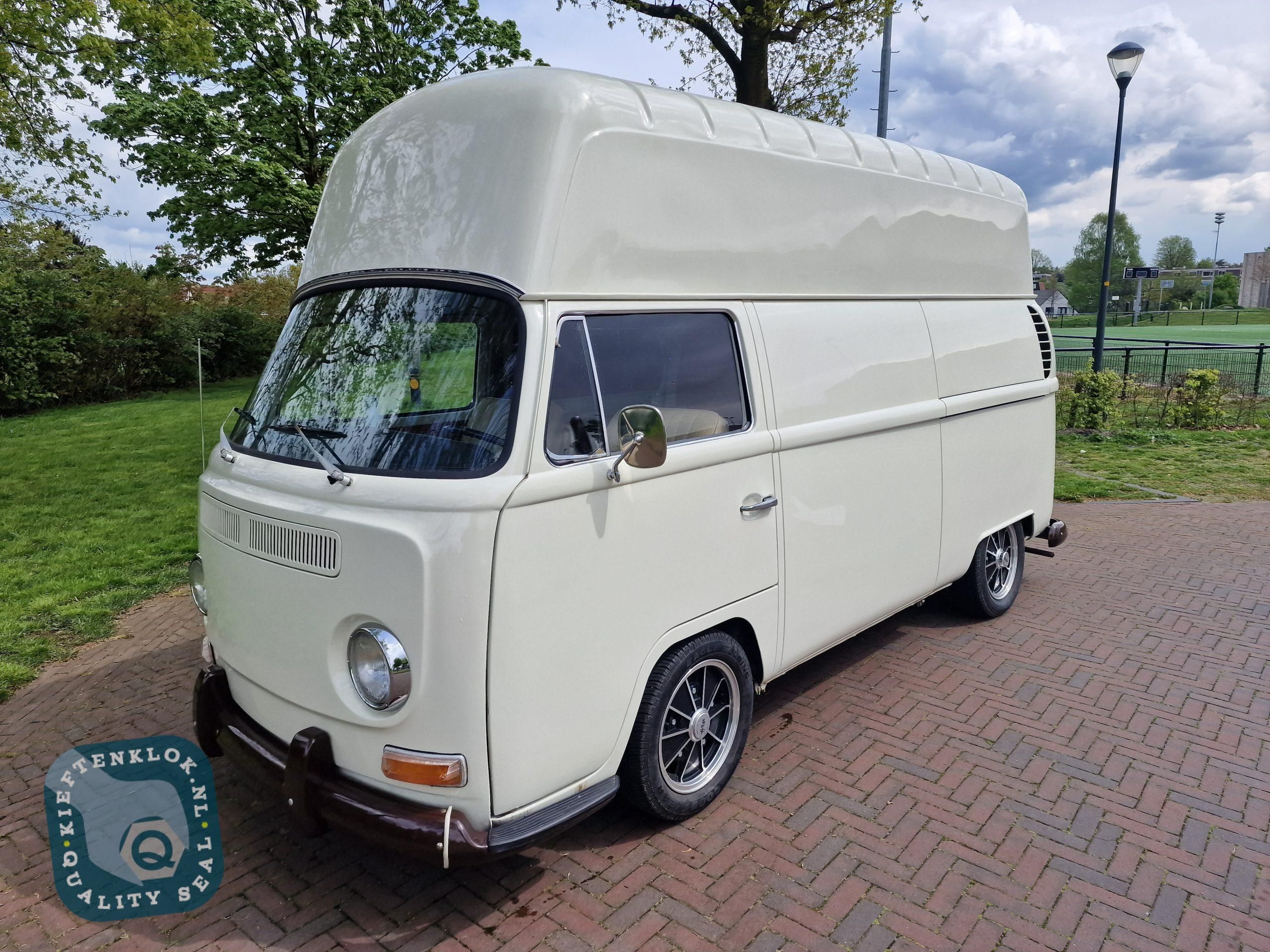 Volkswagen T2 Bus 6
