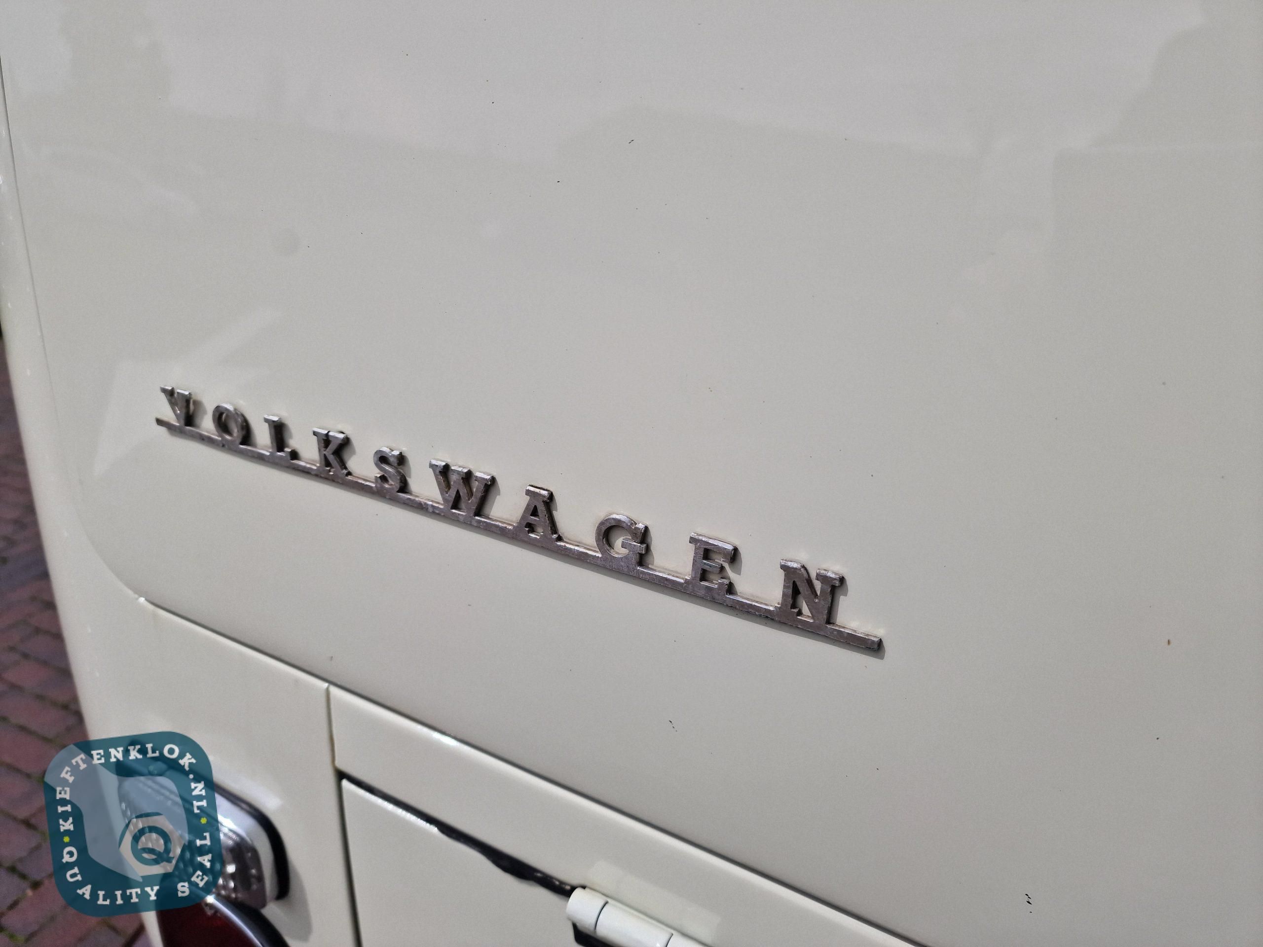Volkswagen T2 Bus 12