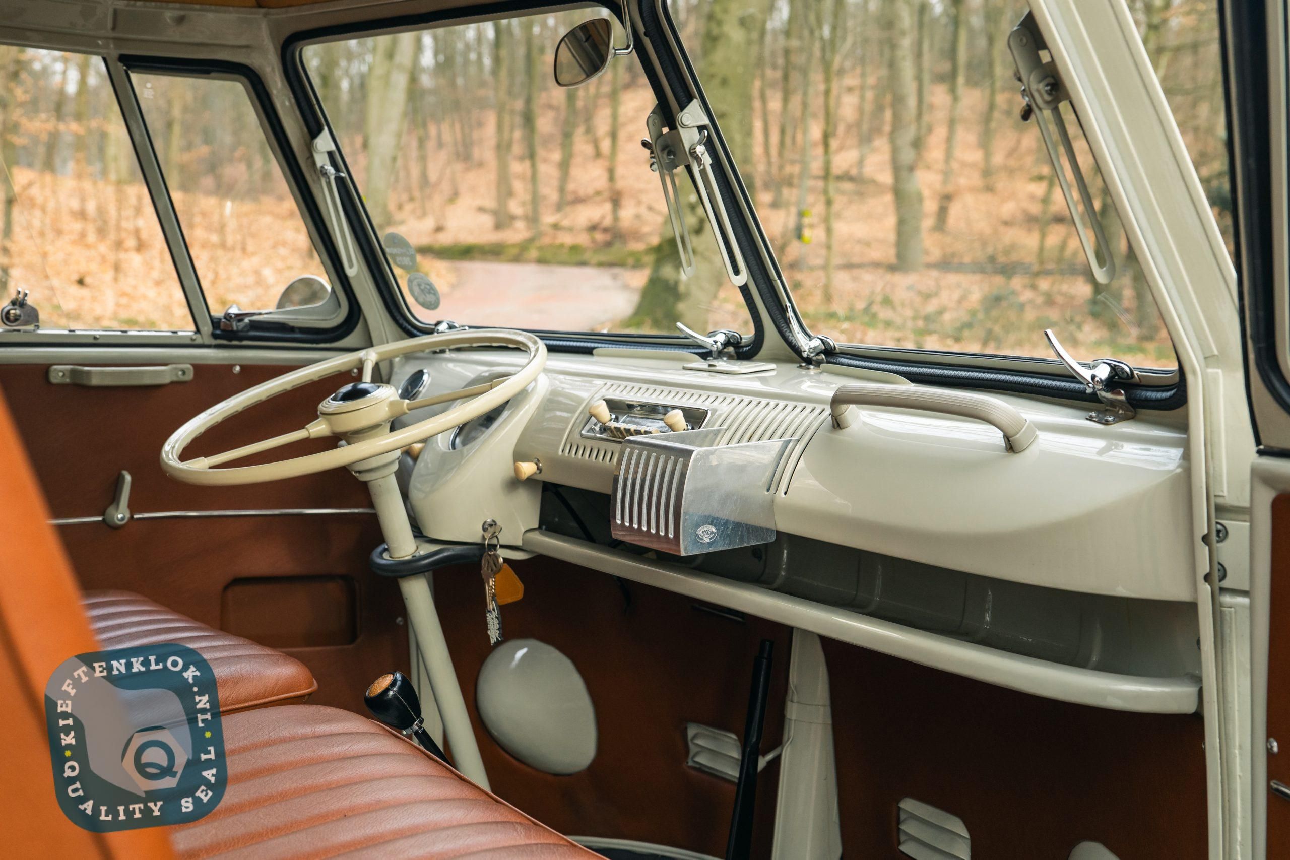 Volkswagen T2 Bus Westfalia 9