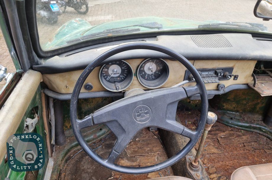 Volkswagen Karmann Ghia Cabriolet 10