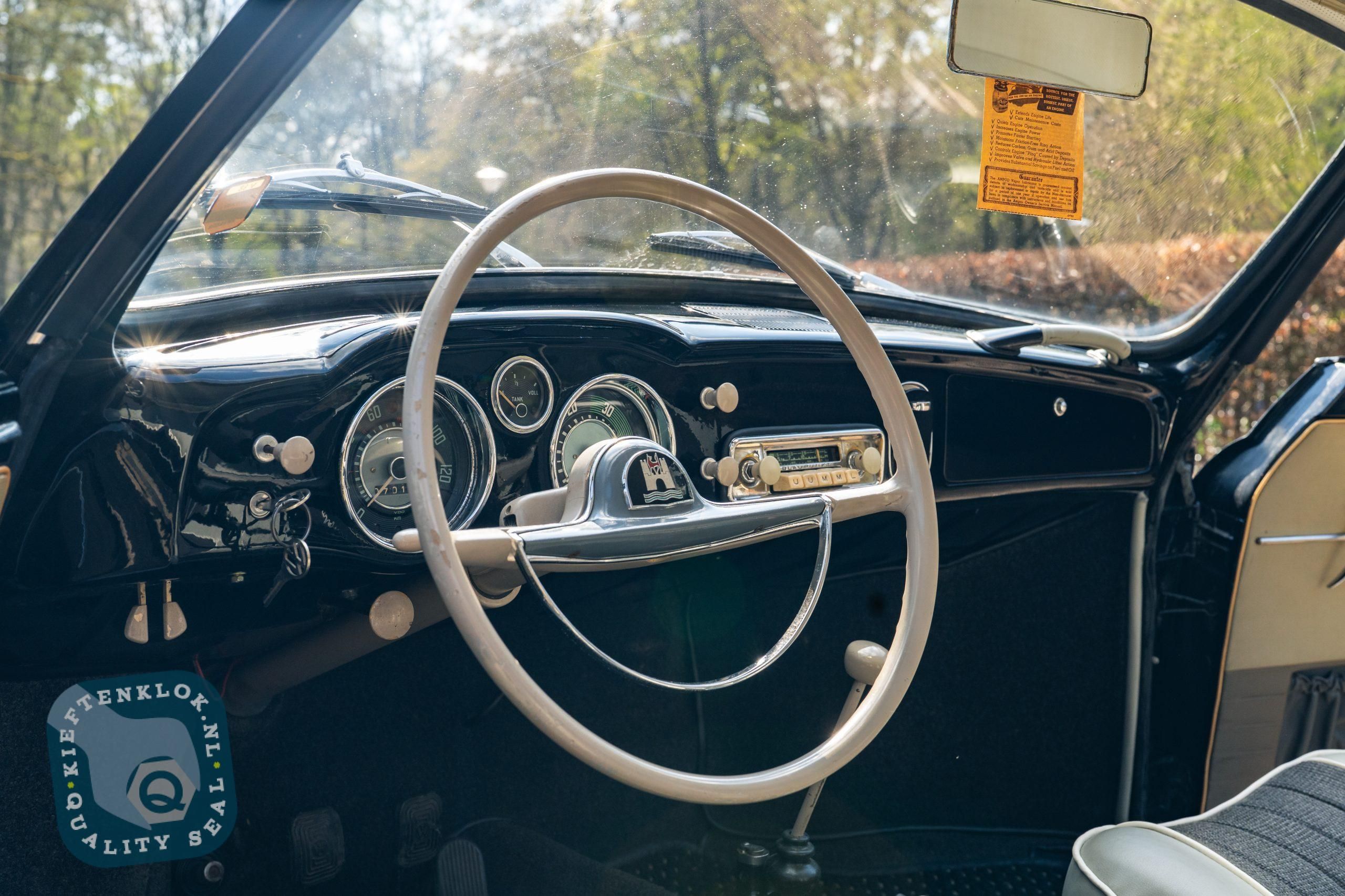 Volkswagen Karmann Ghia Coupé 10