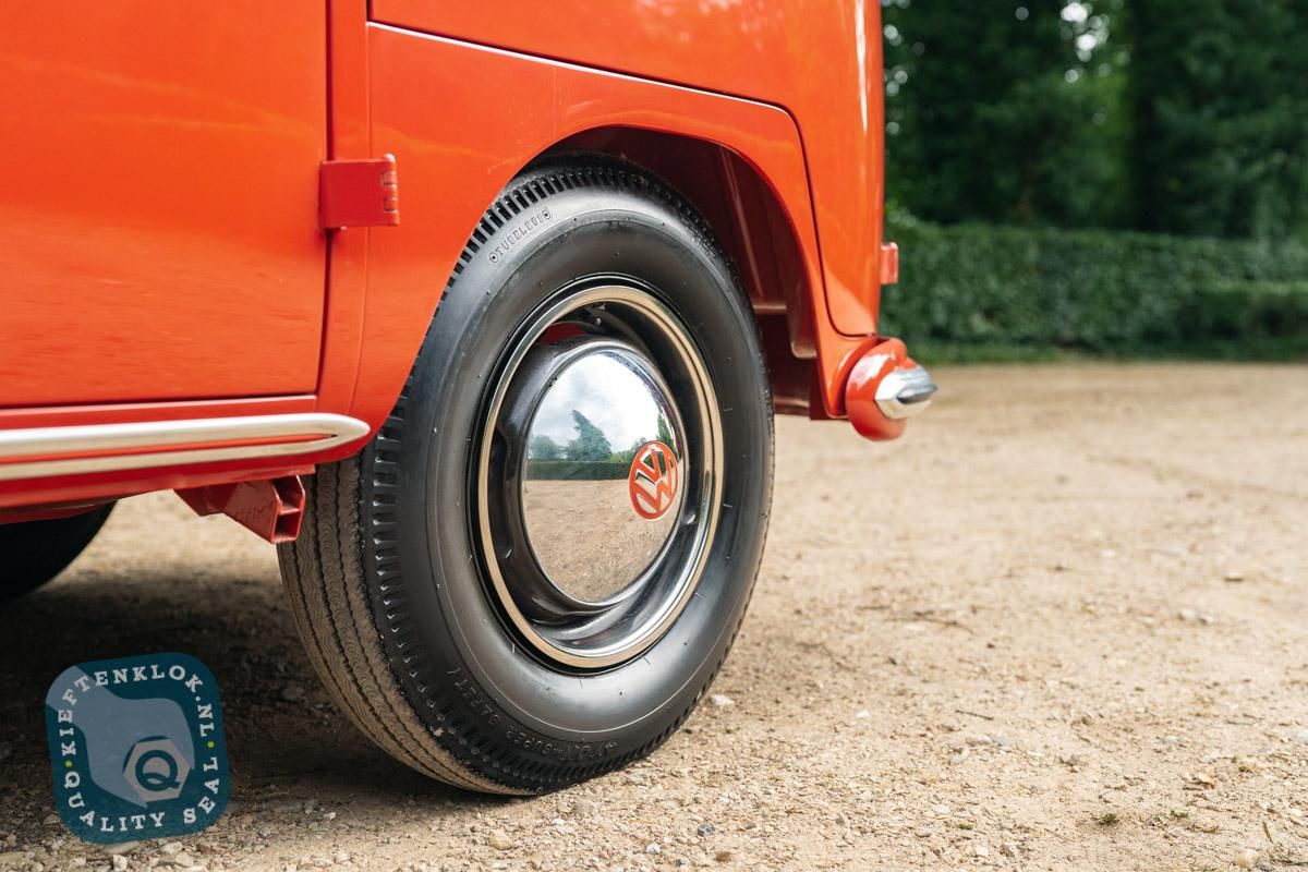 Volkswagen T1 Samba Bus 12