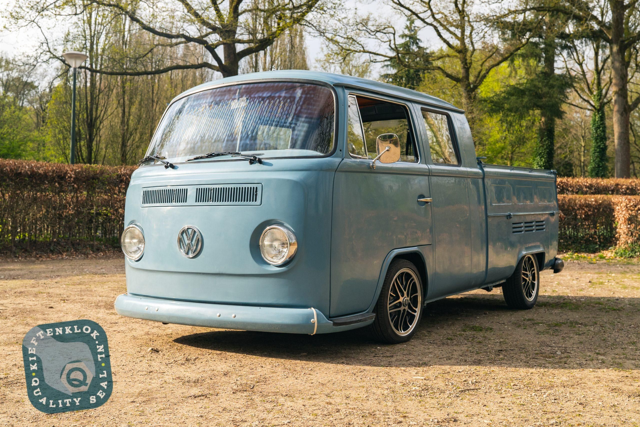 Volkswagen T2 Bus 2