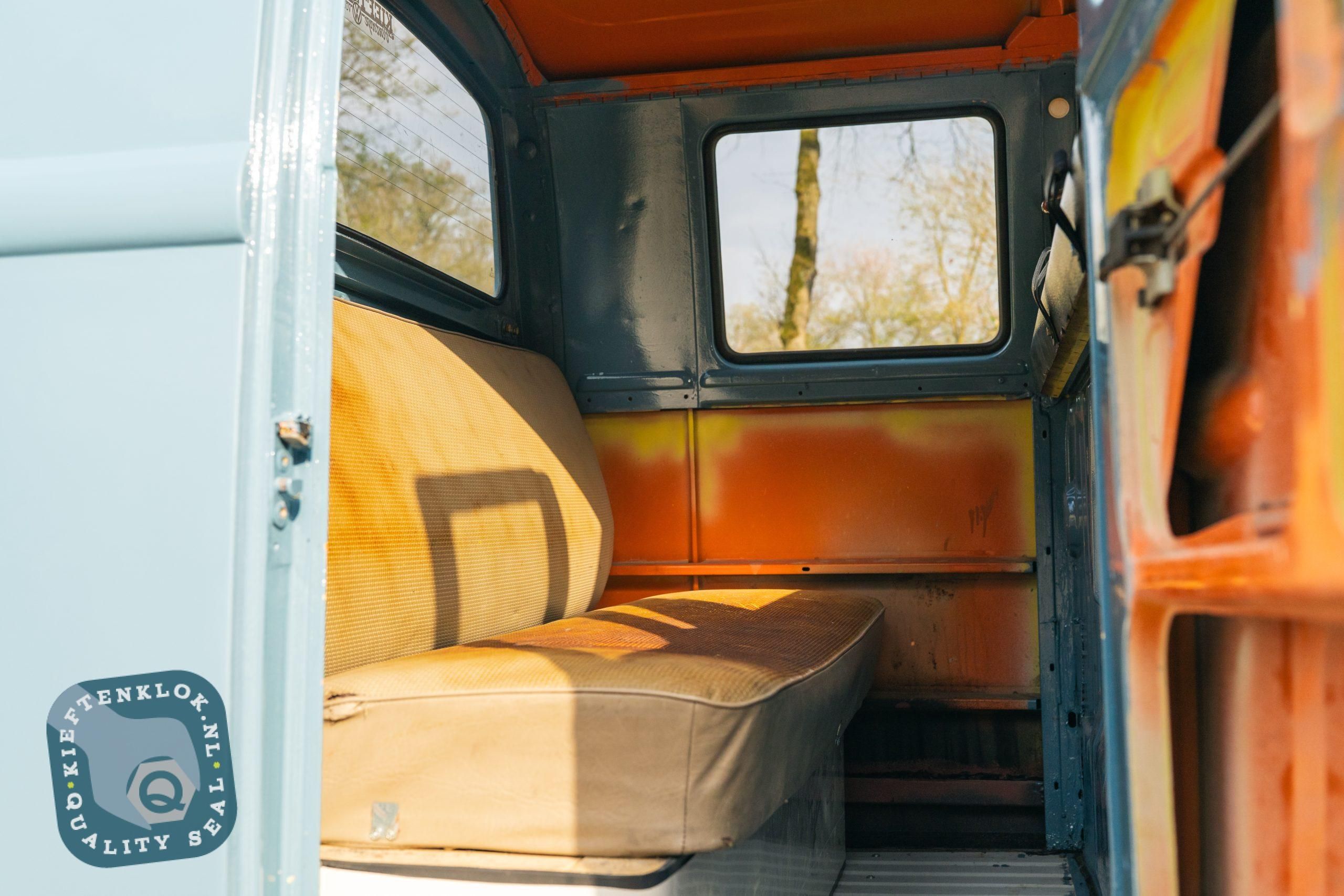 Volkswagen T2 Bus 9