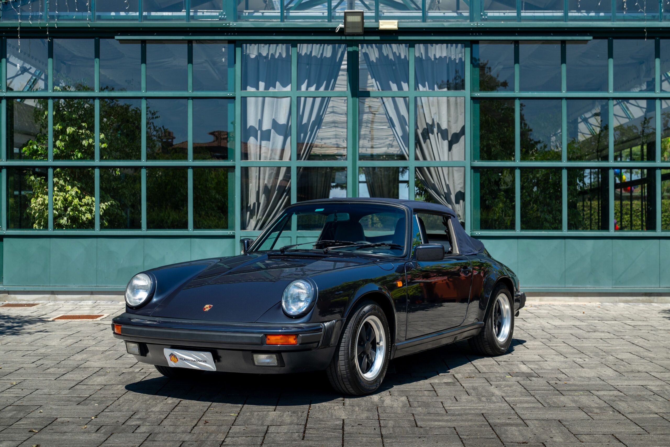 Porsche 911 Carrera Cabrio 3.2 G50 10