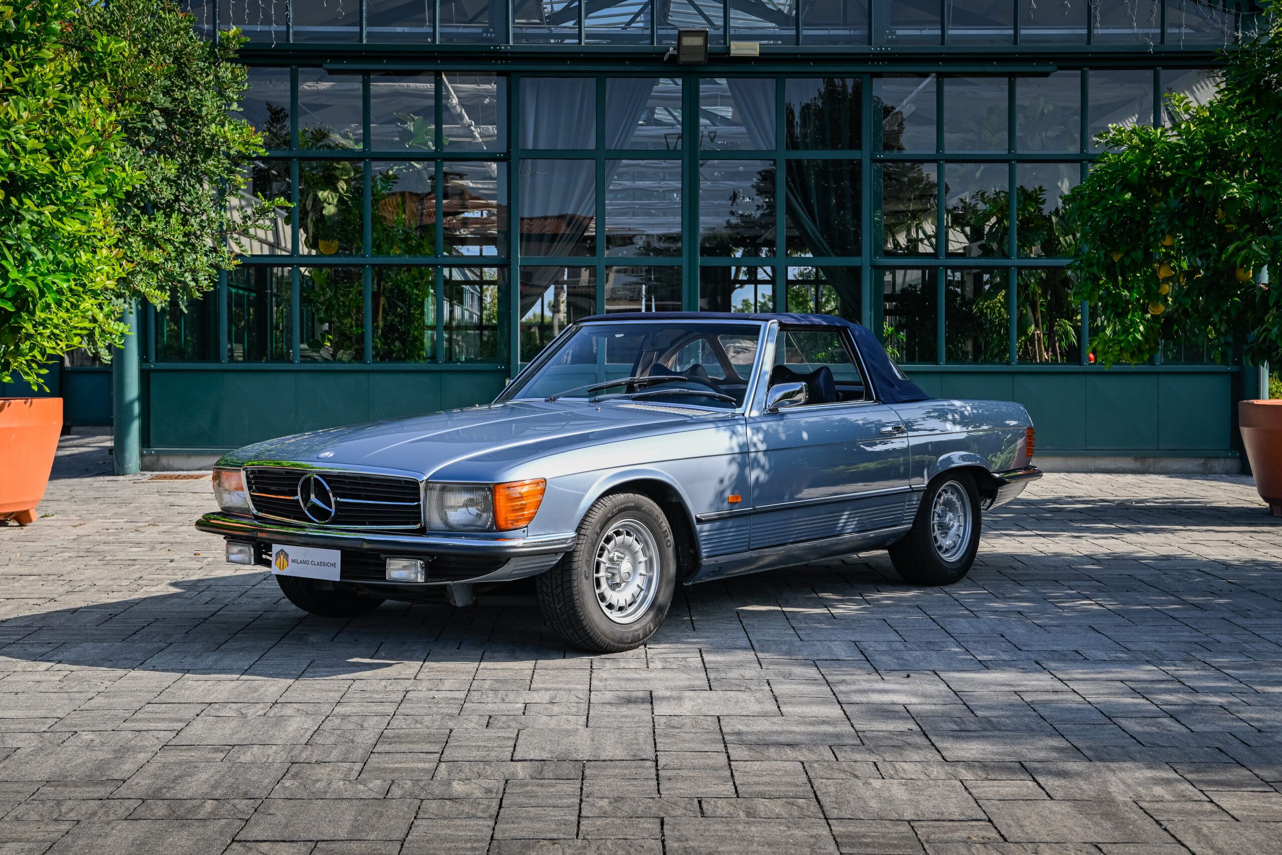 Mercedes-Benz 350 SL (R107) 2