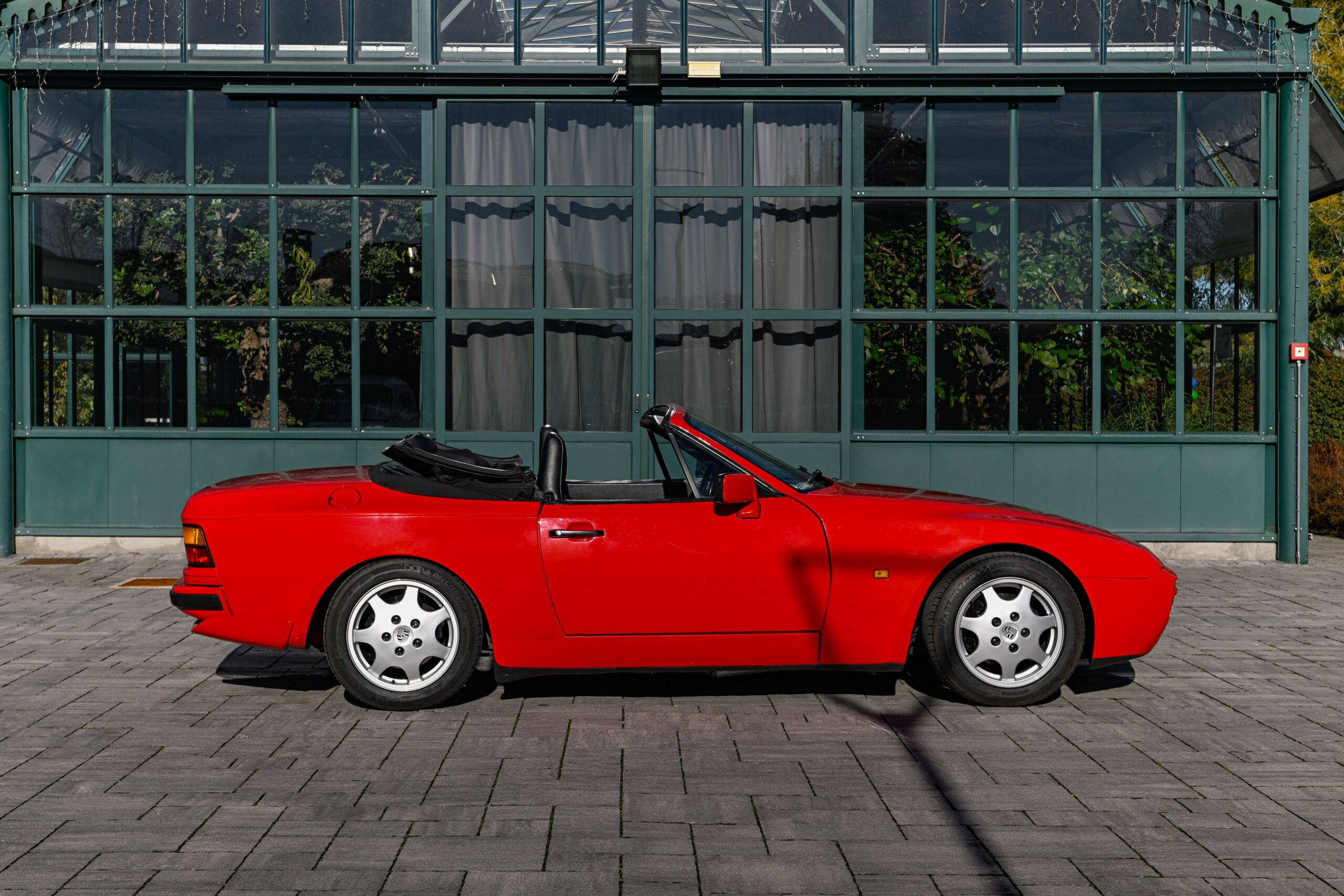 Porsche 944 S2 Cabrio 7
