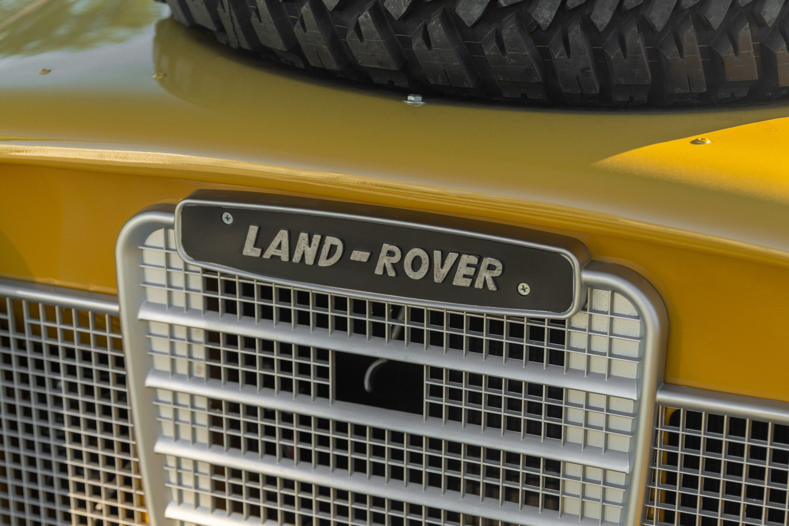 Defender 109 HT 7