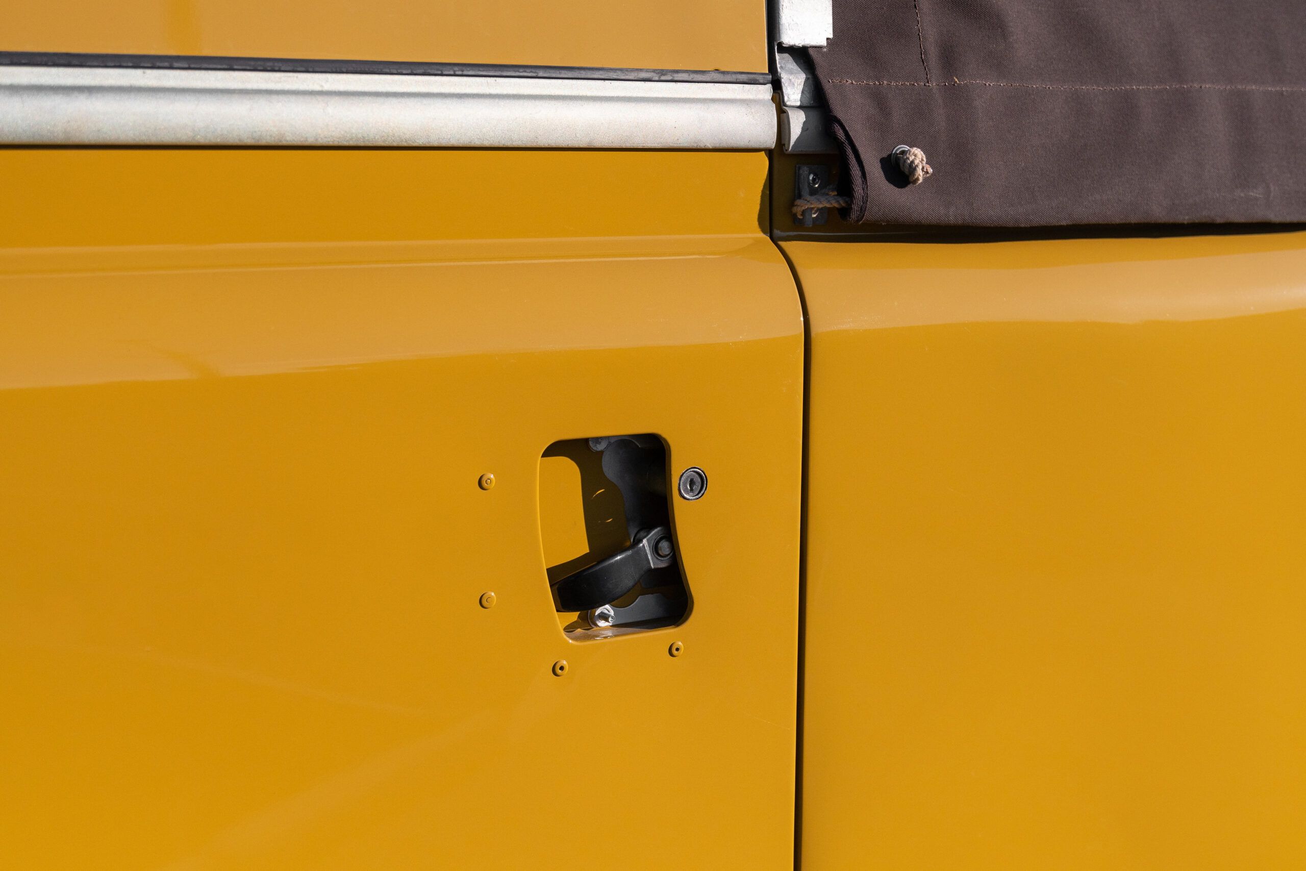 Defender 109 HT 12