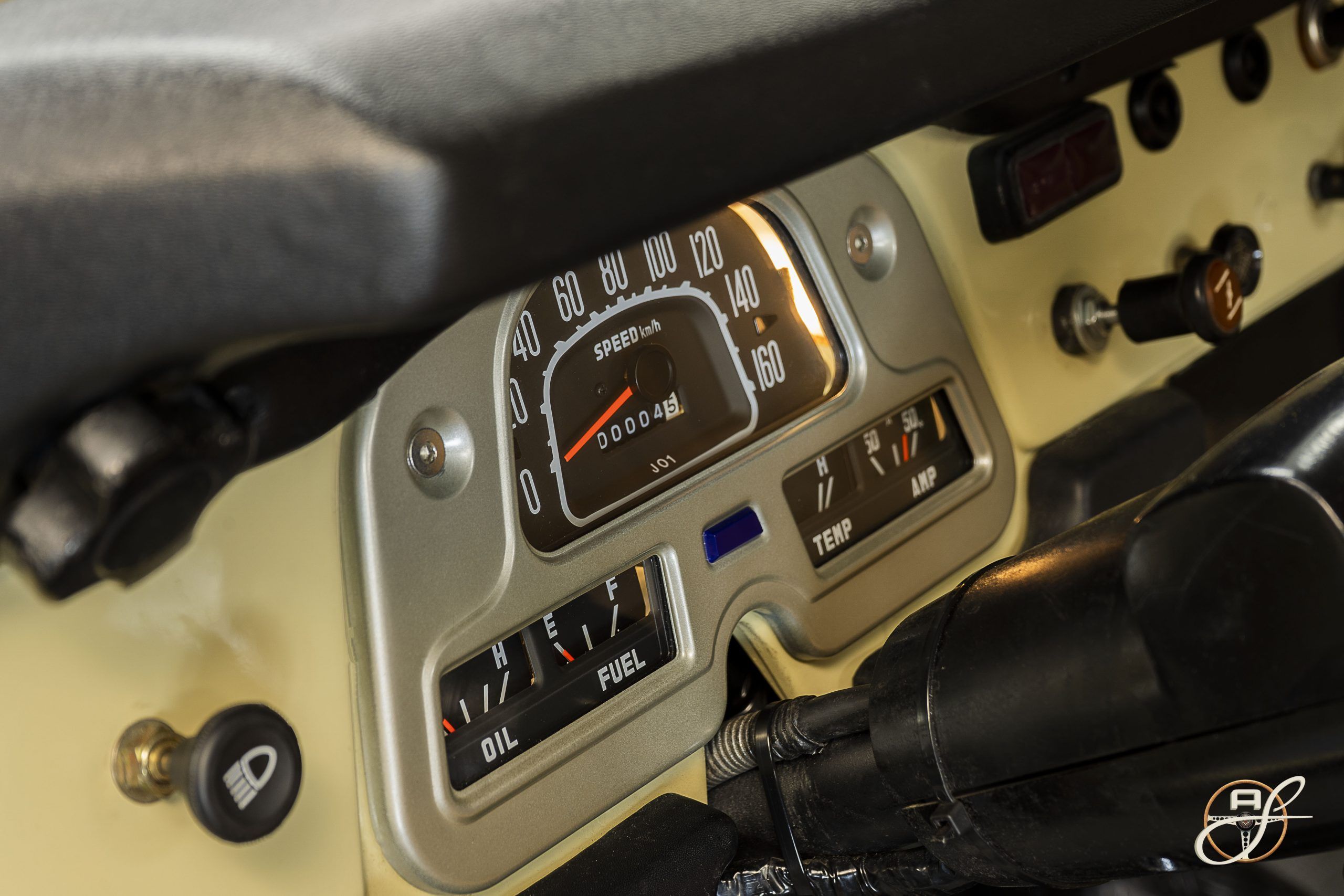 Toyota LandCruiser Pick Up FJ45 13