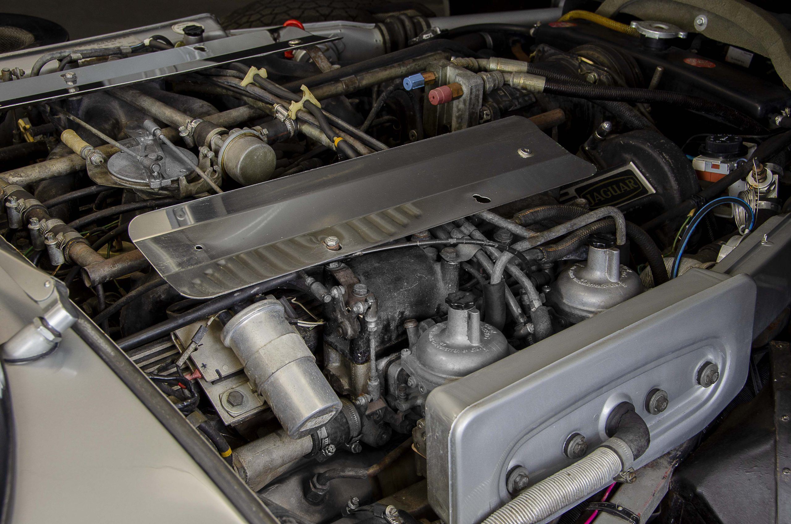 Jaguar E- Type Series 3 Roadster 11