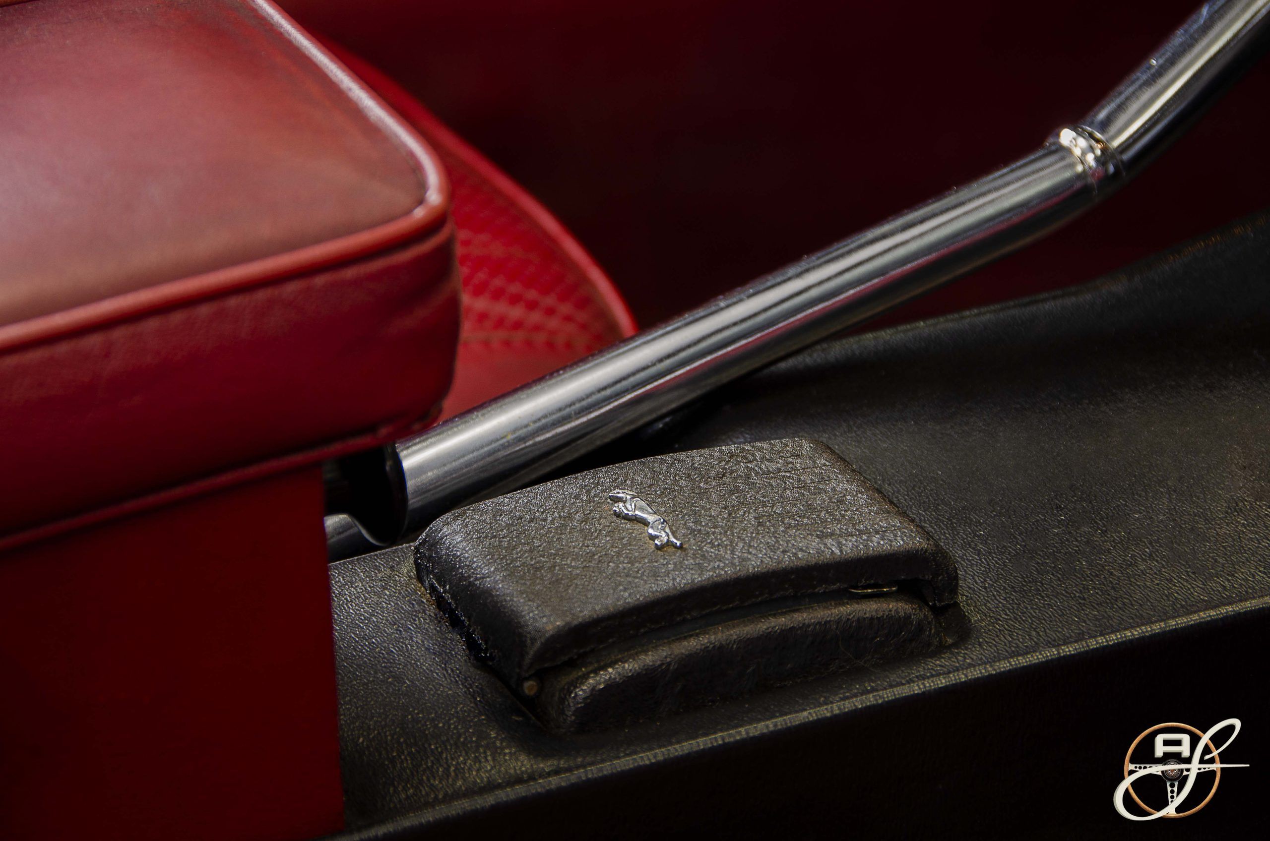 Jaguar E- Type Series 3 Roadster 13