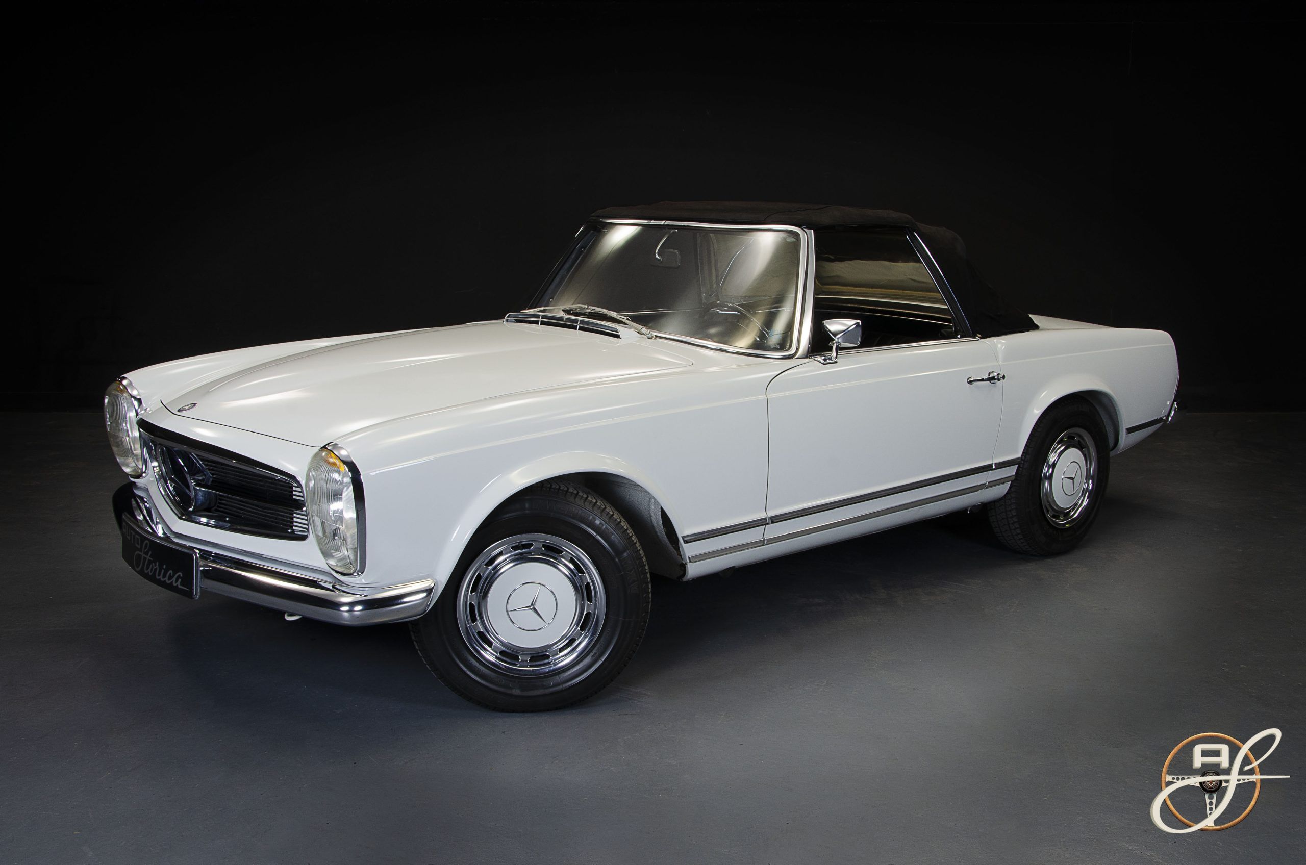 Mercedes-Benz 280SL 4