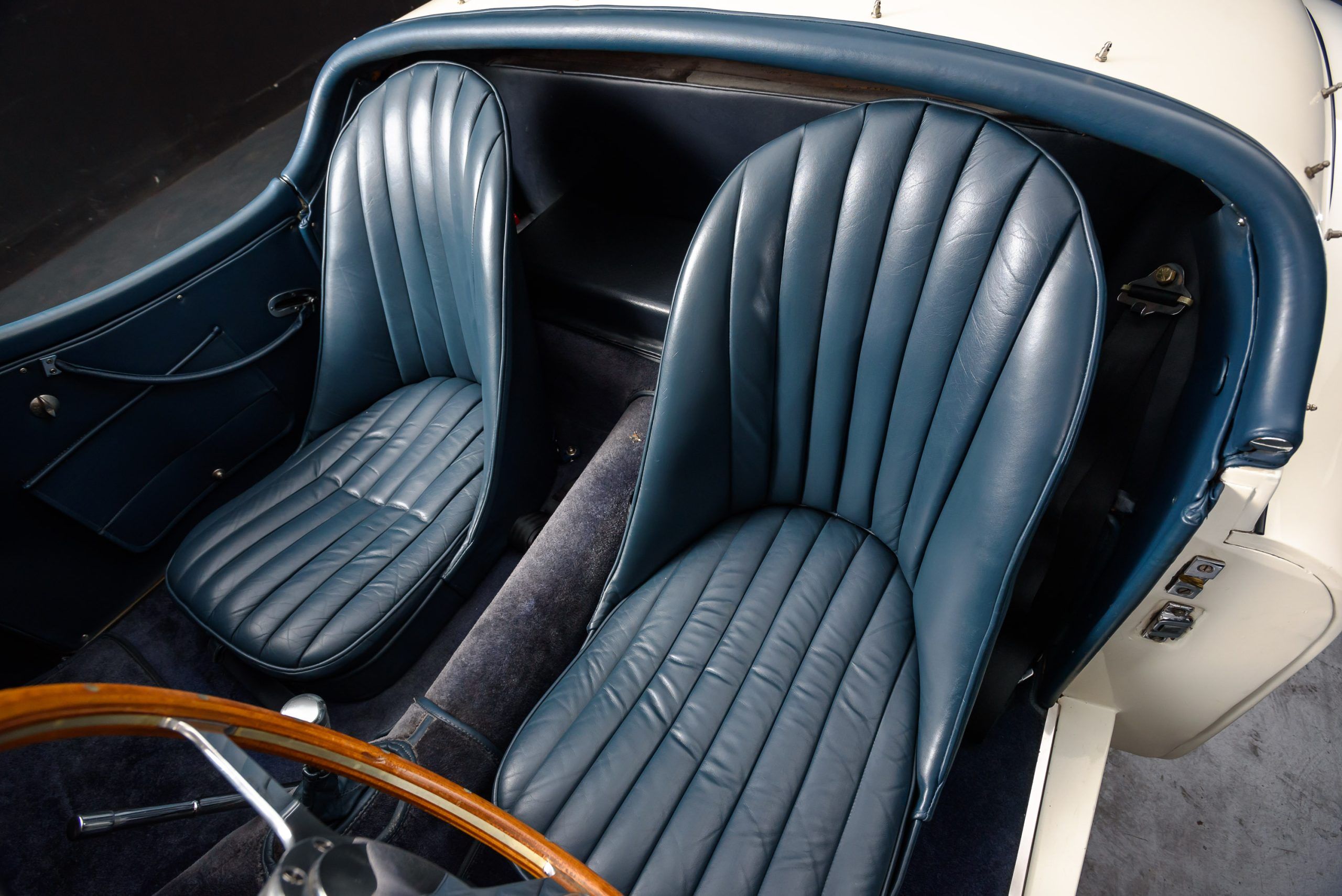 Jaguar XK 120 6