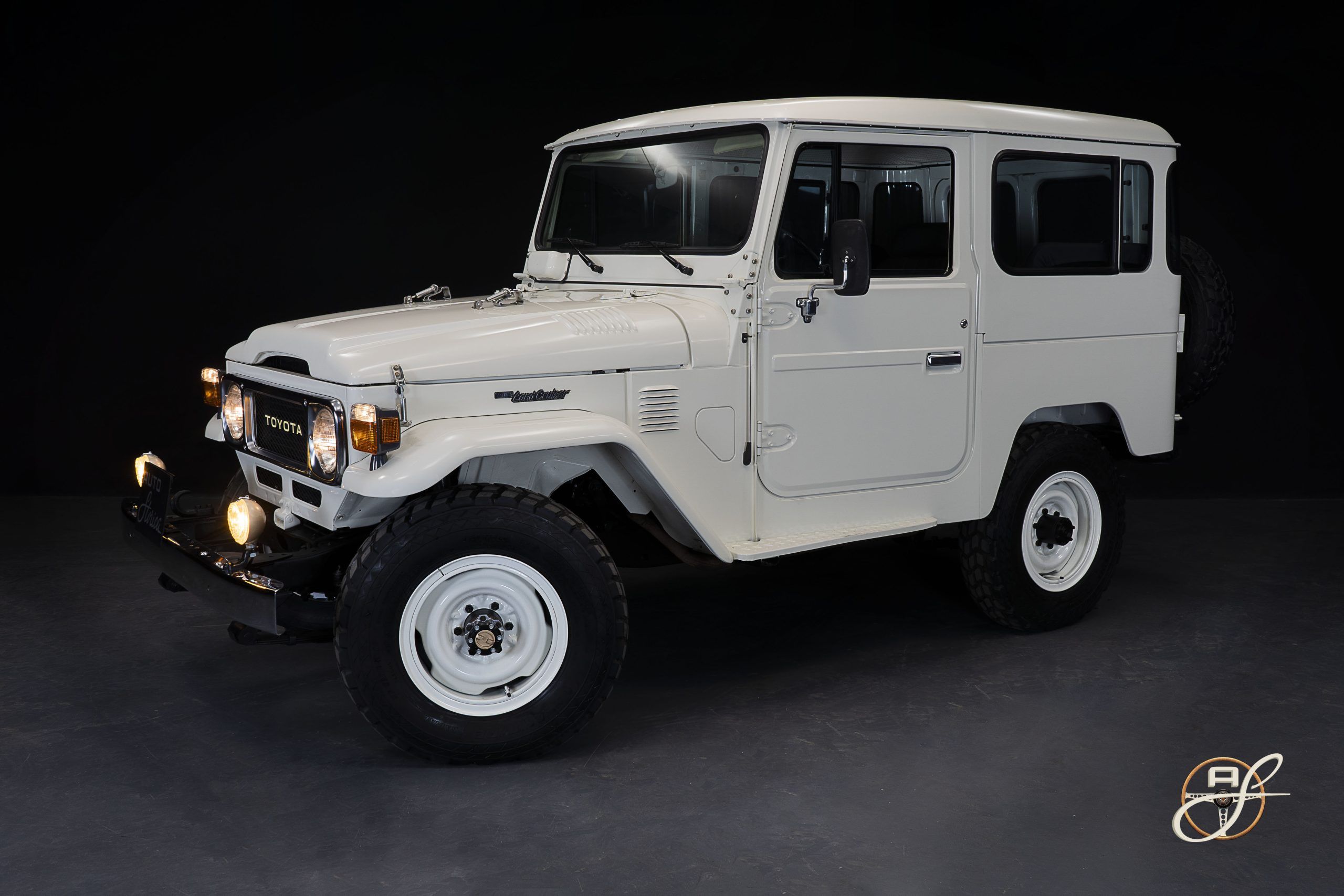 Toyota LandCruiser FJ40 2
