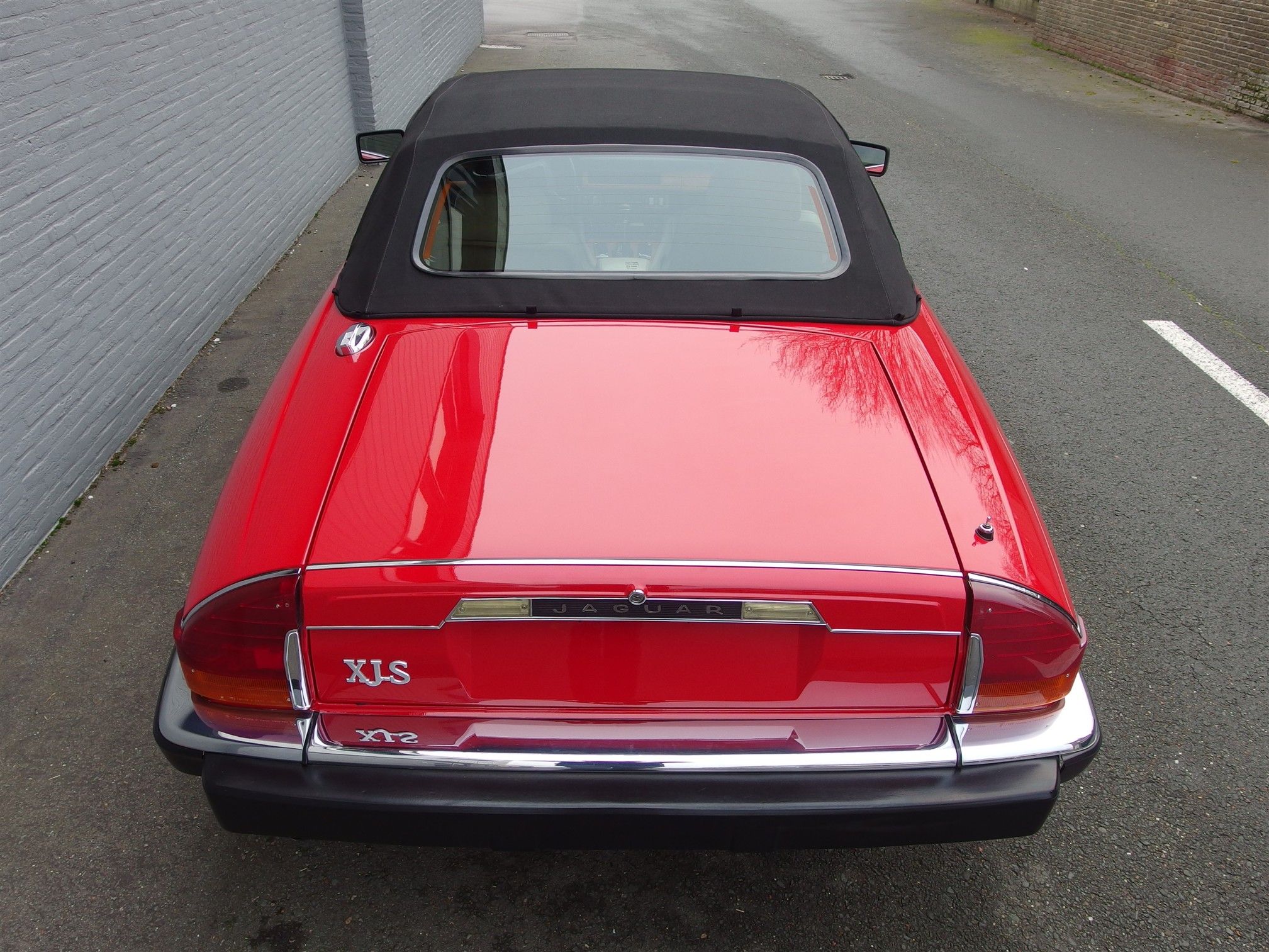 Jaguar XJS Convertible 11
