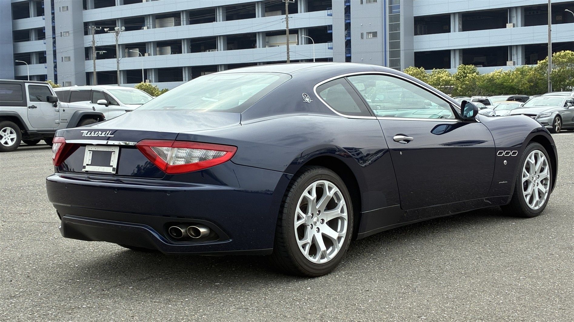Maserati GranTurismo 10