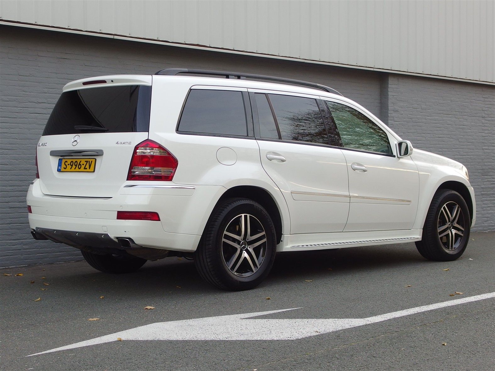 Mercedes-Benz GL450 4