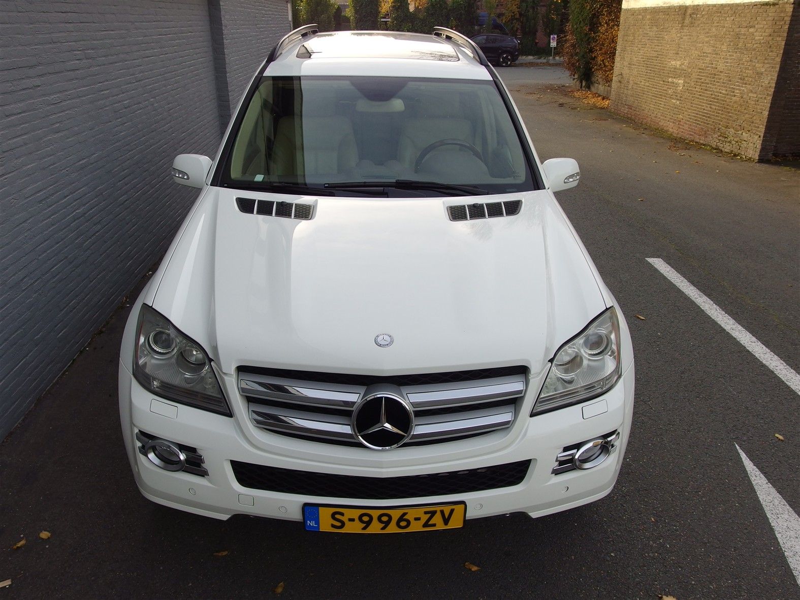 Mercedes-Benz GL450 10