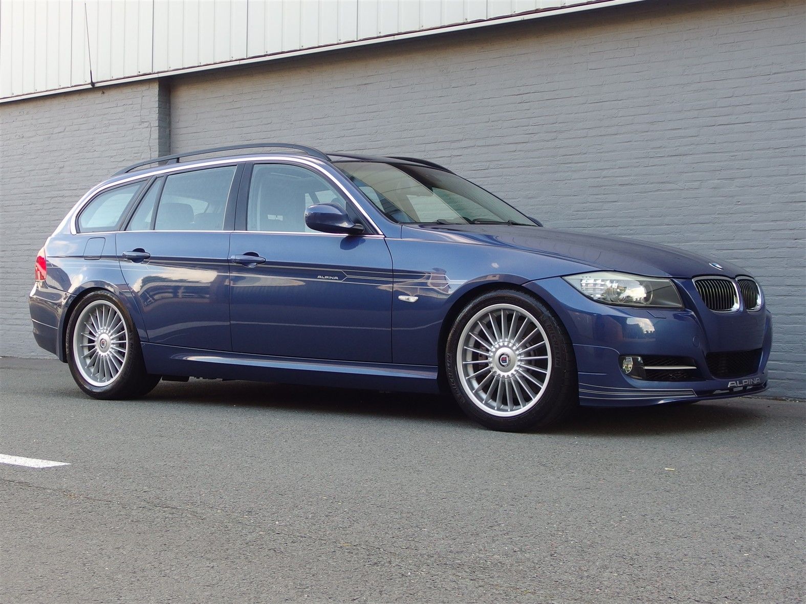 BMW ALPINA B3 Touring 2