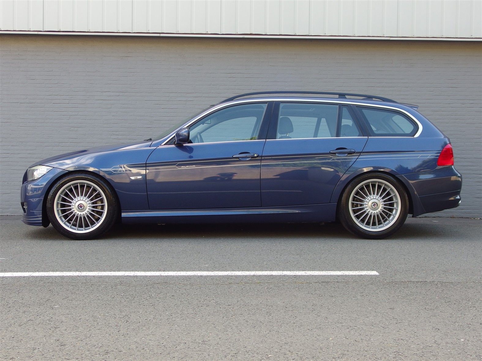 BMW ALPINA B3 Touring 7