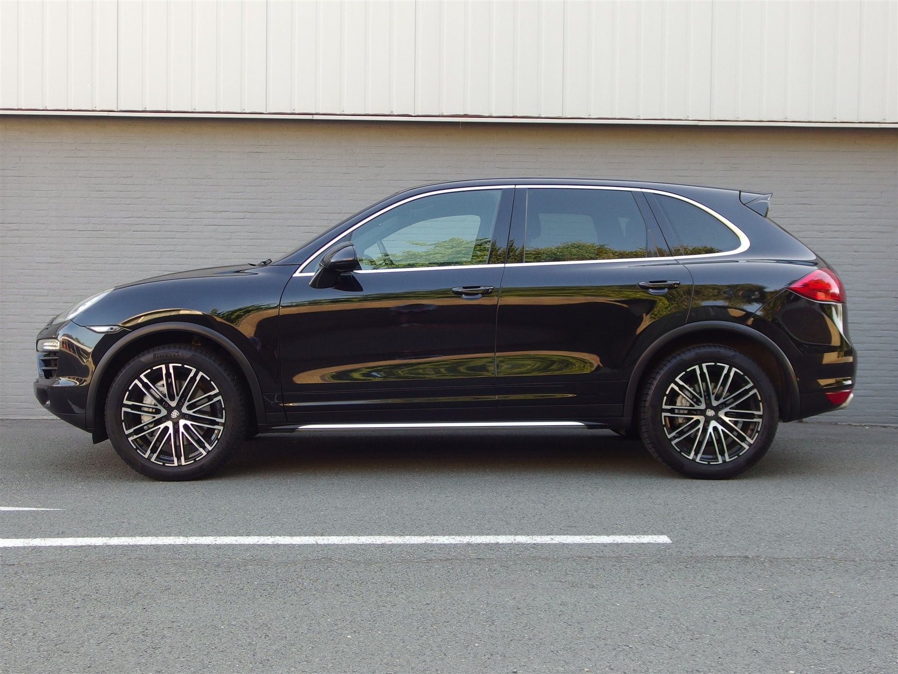 Porsche Cayenne S 4.2L V8 Diesel 12