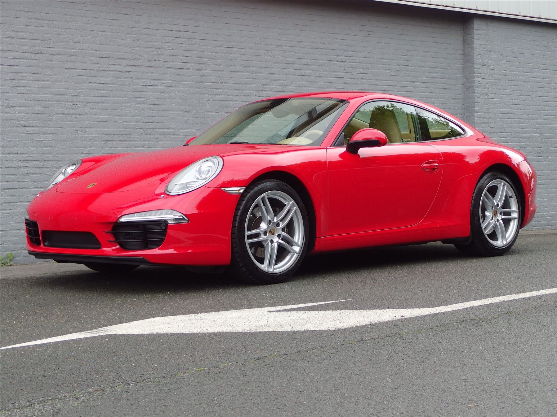 Porsche 911 / 991 Carrera Coupe 2