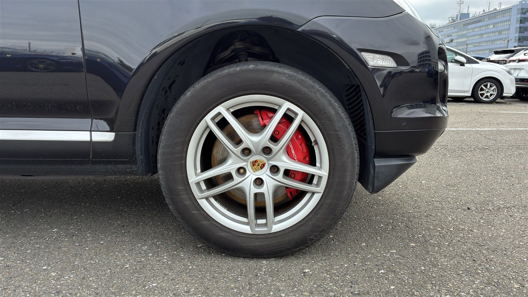 Porsche Cayenne Turbo 4.8L 13